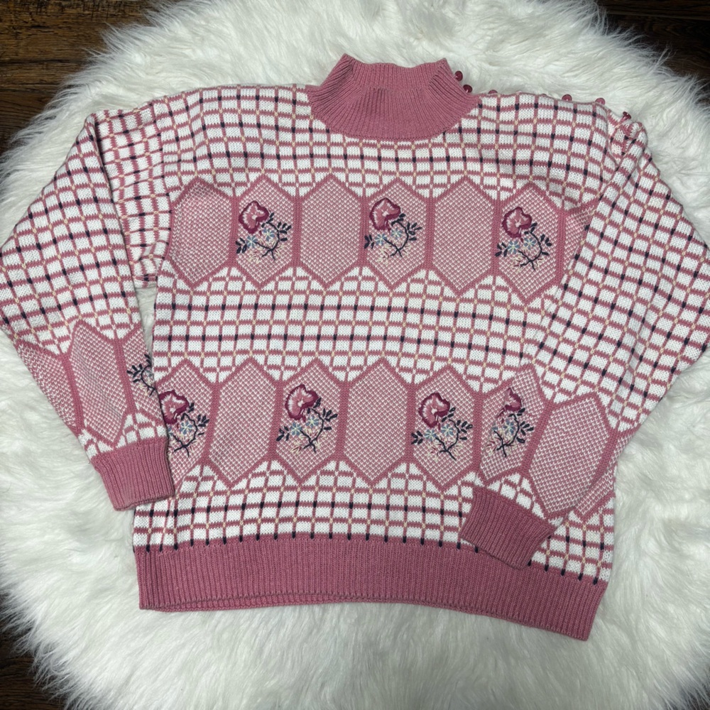 Vintage Floral Knit Embroidered Turtleneck Sweater in Pink and White size Large